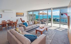 Sea Quest Apartment